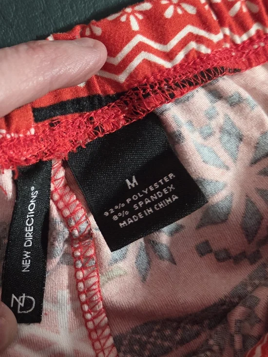 **new directions Red Holiday Raindeer & Snowflake Leggings** - Picture 3 of 3